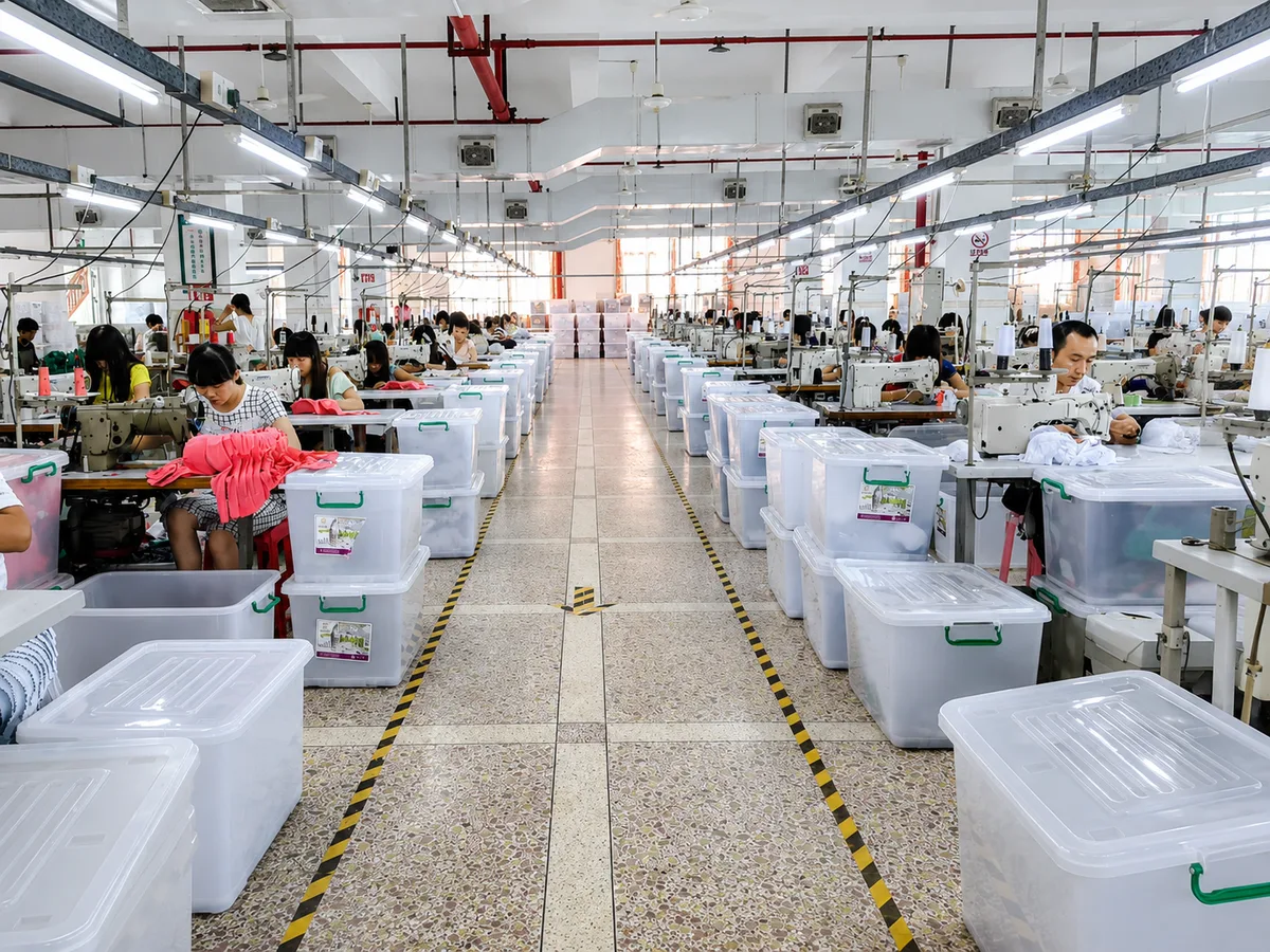 Cut-and-sew underwear production workshop